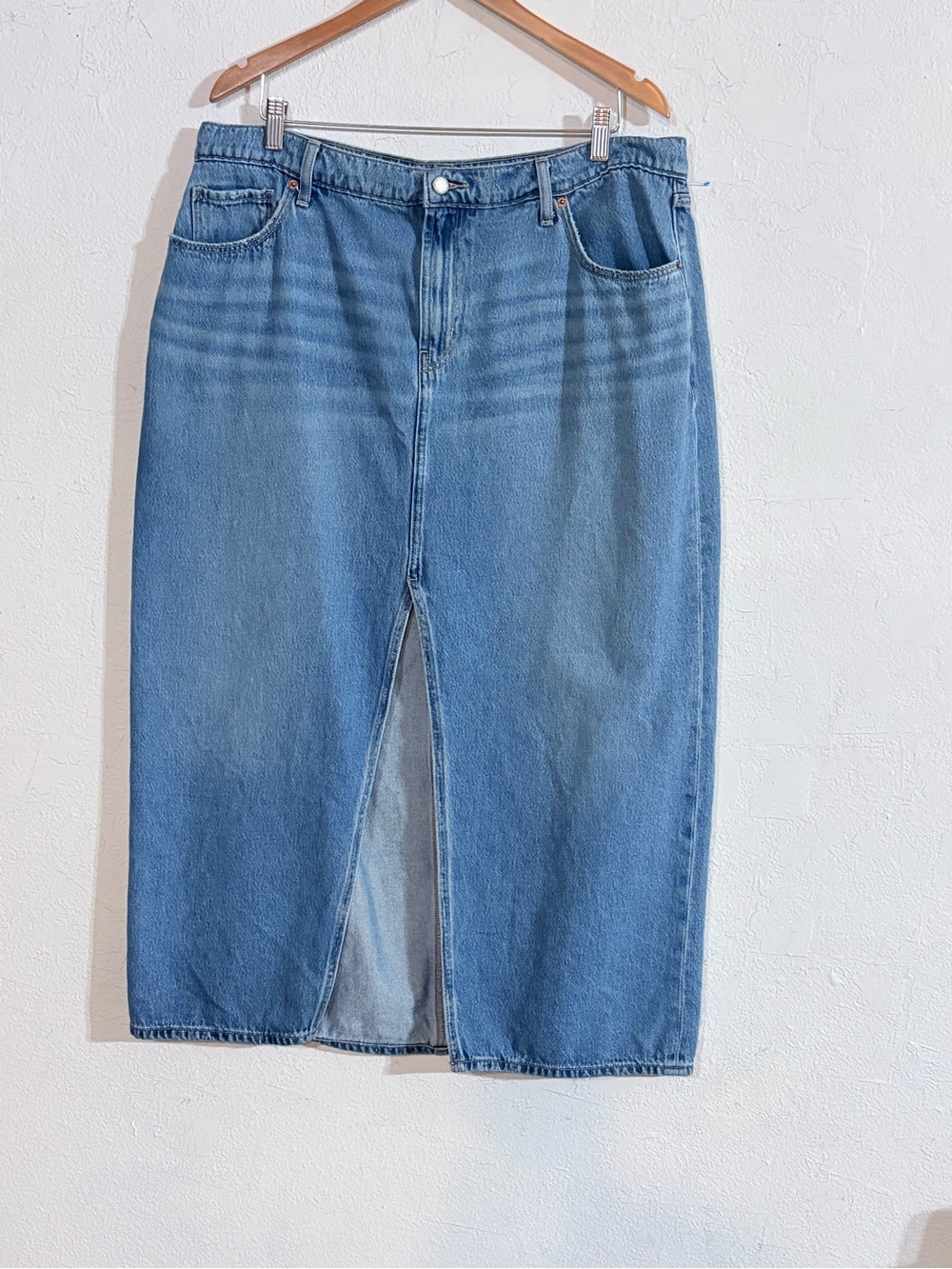 Old Navy Mid Rise Jean Blue Maxi Skirt Slit Denim Sz 16 Boho Chic Concert